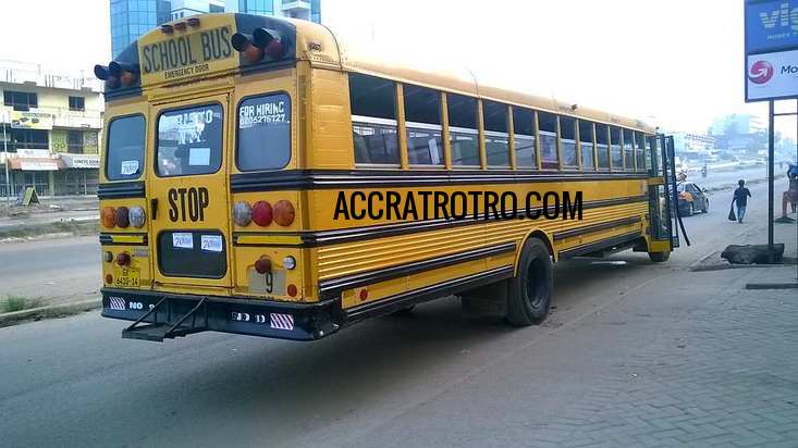 International-school-kid-bus-trotro-nus-Accra