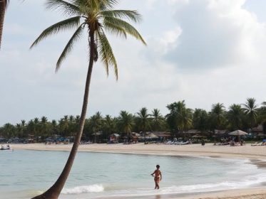 accra beach capital ghana