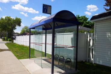 BUS SCJEDULE FOR BUS IMPROVES PREDCTABILITY AT STOPS