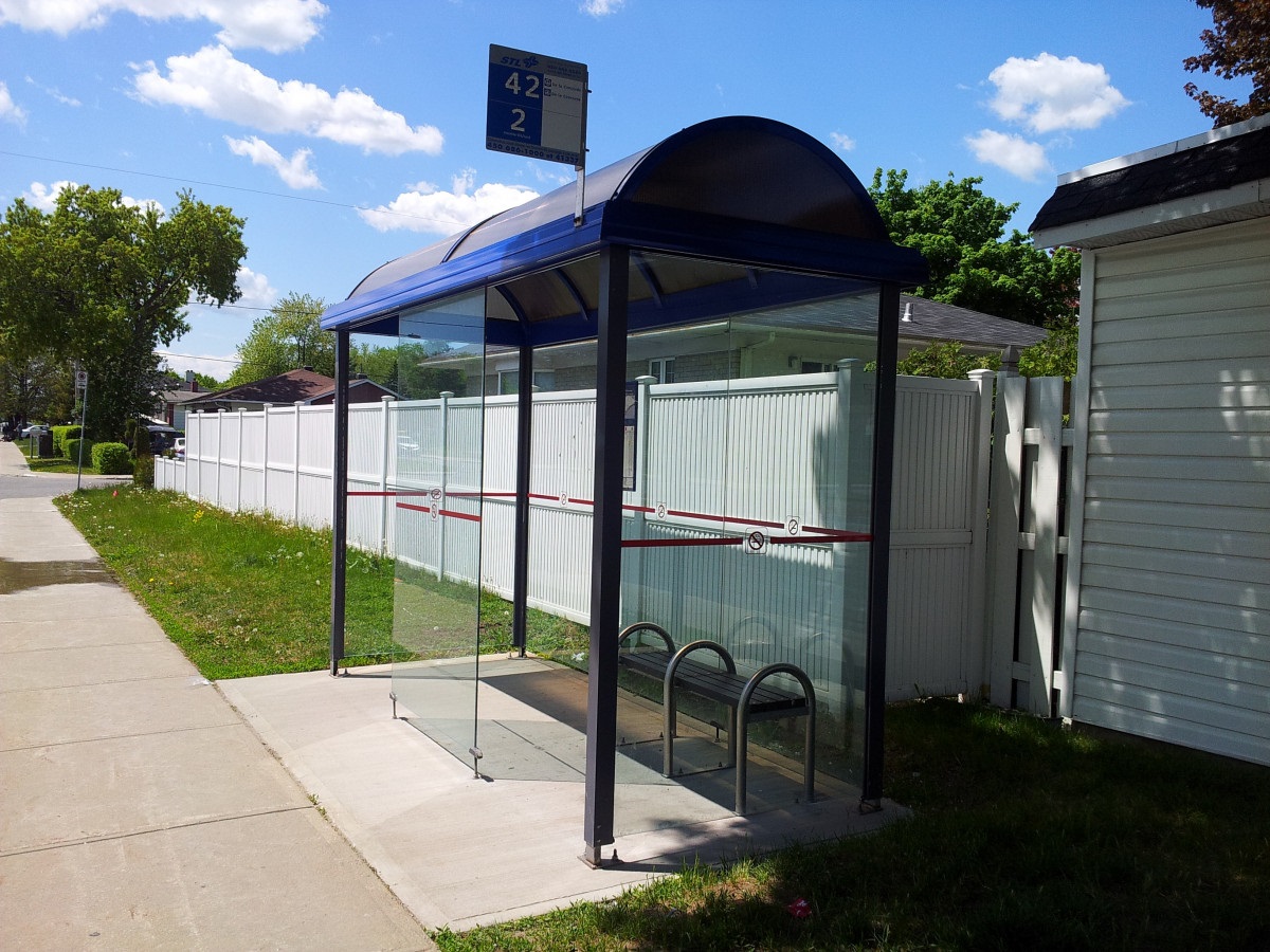 BUS SCJEDULE FOR BUS IMPROVES PREDCTABILITY AT STOPS