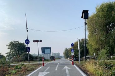 SMART ROAD MARKINGS CITY BUS STOP BUS