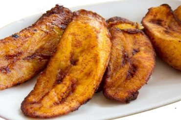 fried plantains delicacy local capital of ghana