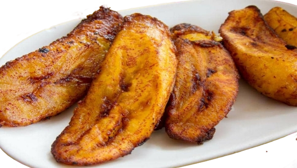 fried plantains delicacy local capital of ghana