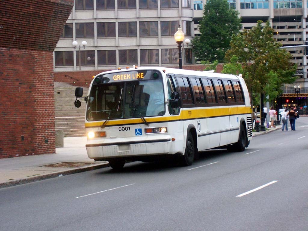 rts richmond bus on its route