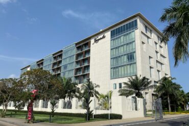 kempiski hotel is in the Ministries area of accra