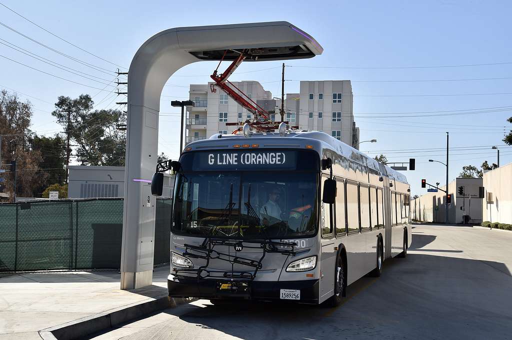 electric bus in california usa