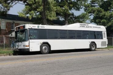 electric bus parks ion Tennessee