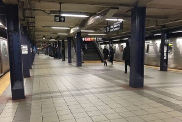 platform of the port authority in NY