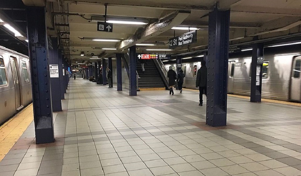 platform of the port authority in NY