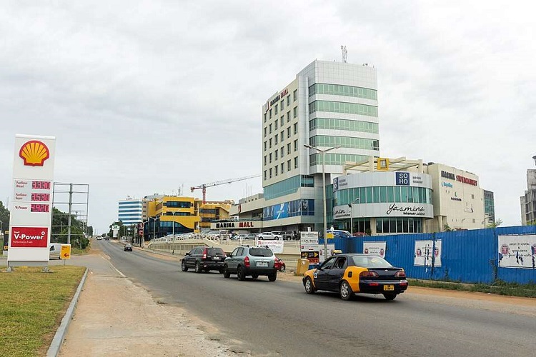 taxi passes by accra airport