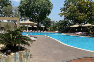 swimming pool of the Accra Marriott hotel