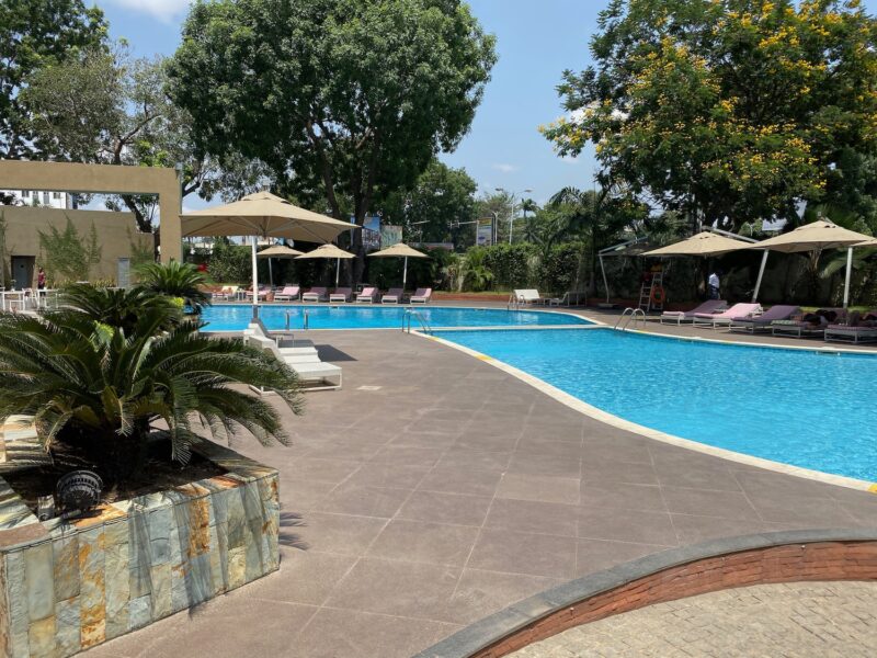 swimming pool of the Accra Marriott hotel