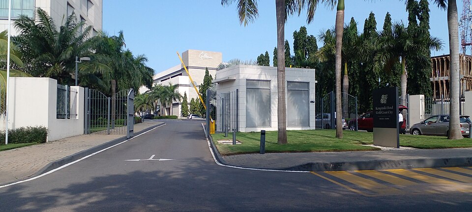entrance of kempinski hotel gold coast city accra