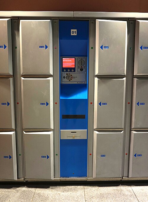 Luggage storage cabinets for passengers