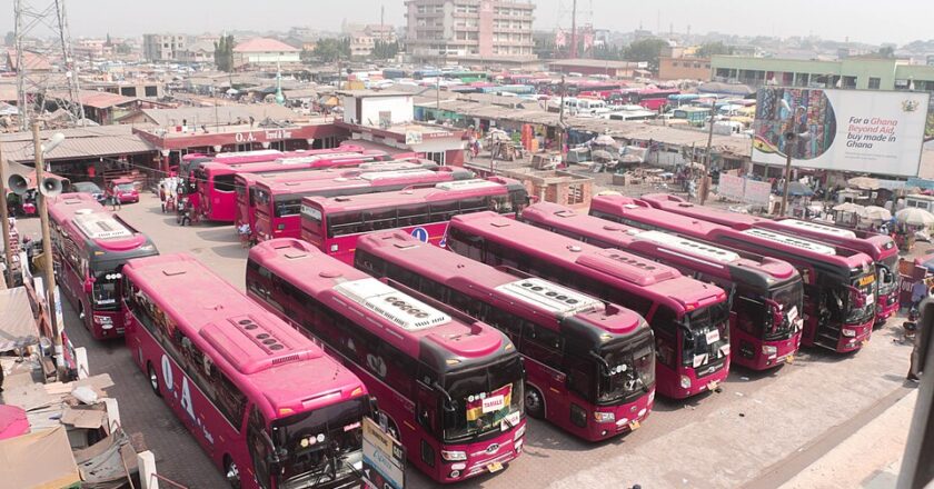 Where can I get a bus from Kumasi to Accra?