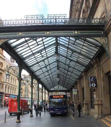 How far is Glasgow bus station from train station?