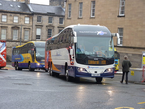 The x59 Glenrothes to Edinburgh bus prks along the way